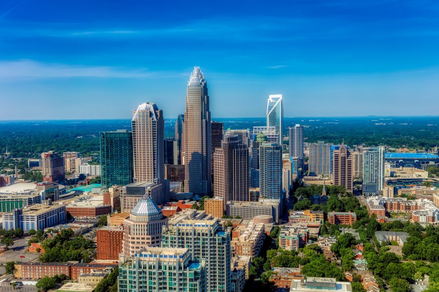charlotte-3994040_1920-e1576082357984