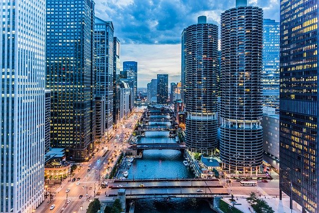 Breezing Through to the Windy City
