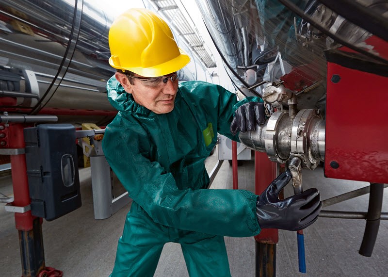 What You Need to Know to Keep Your Hands Safe from Chemical Exposure