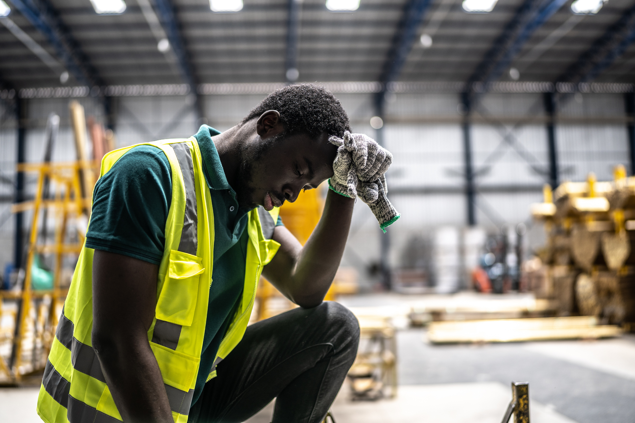 Safeguarding Workers from Heat Stress: The Role of Training and State Regulations